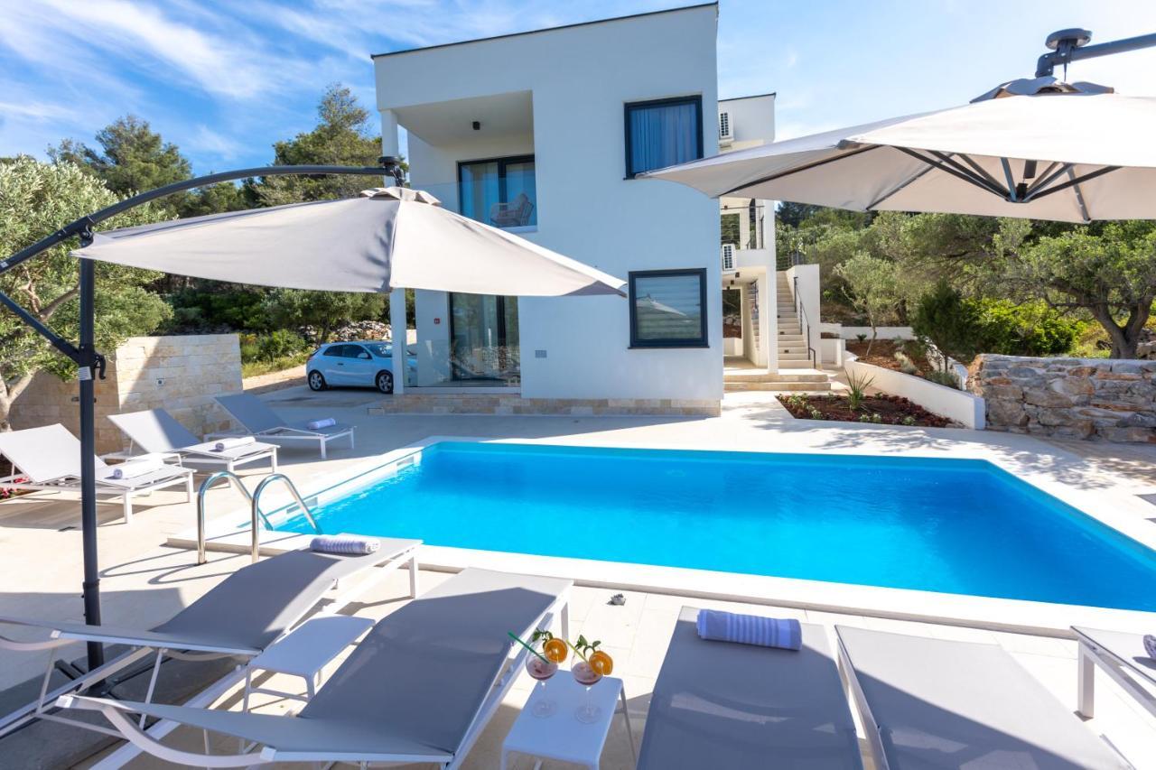 Luxury Apartments Mauro With Heated Pool Božava エクステリア 写真