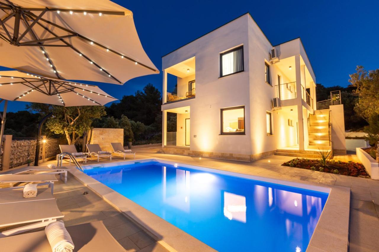 Luxury Apartments Mauro With Heated Pool Božava エクステリア 写真